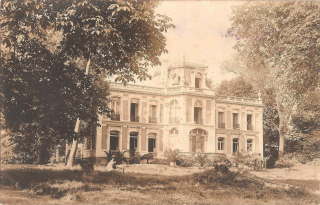 12 le chateau